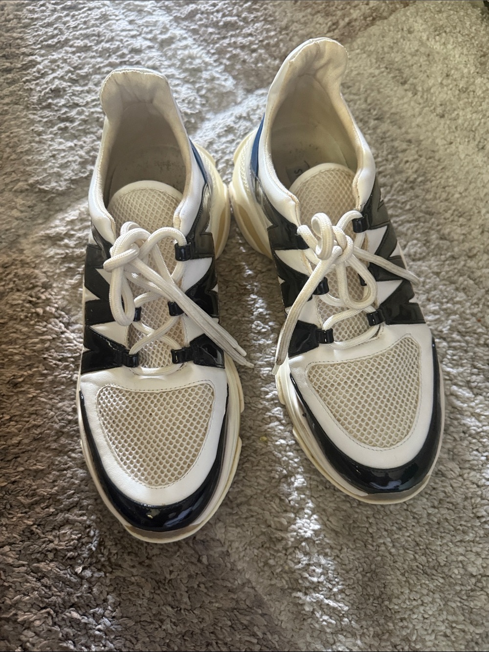 Steve Madden White and Black Mesh Patent Lace-Up Sneakers